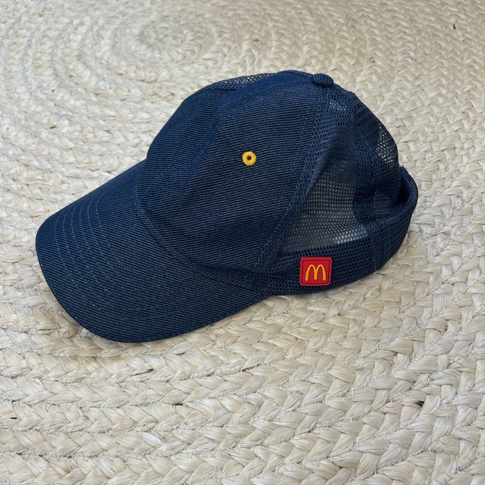 McDonald’s mesh SnapBack Golden Arches trucker hat one size men’s women vintage